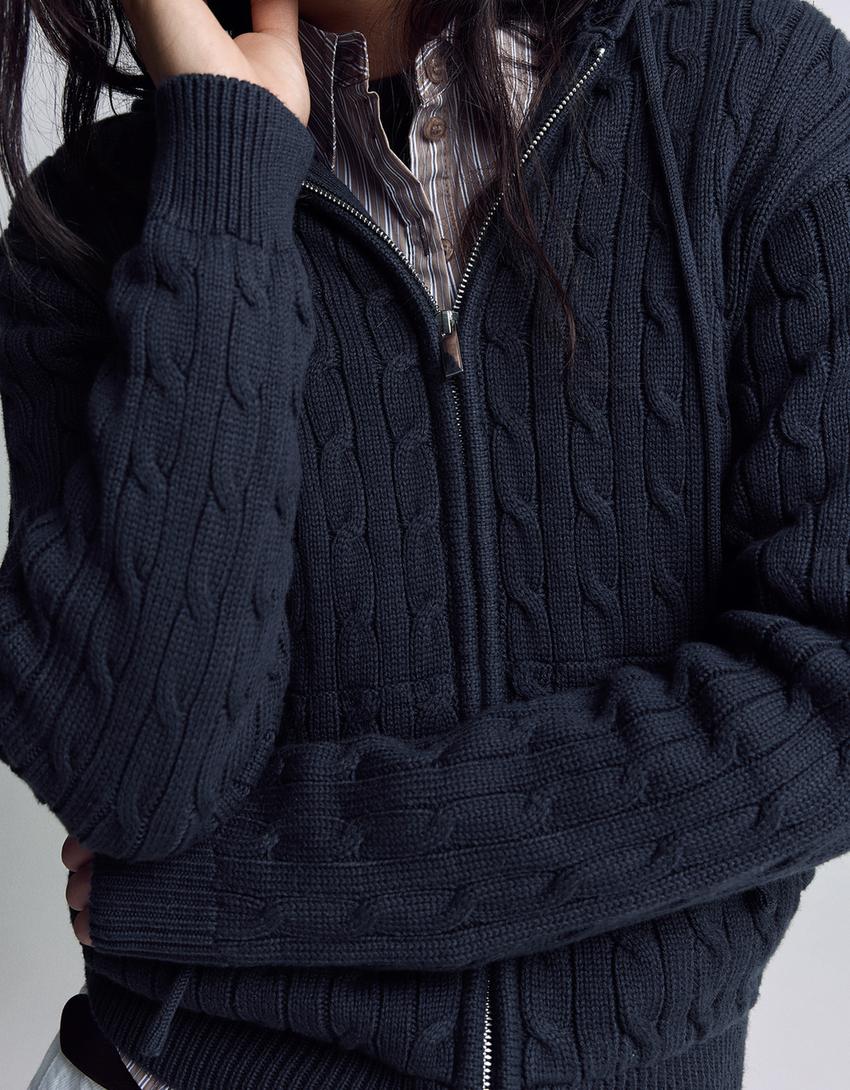 Cable knit zip-up cardigan-Navy