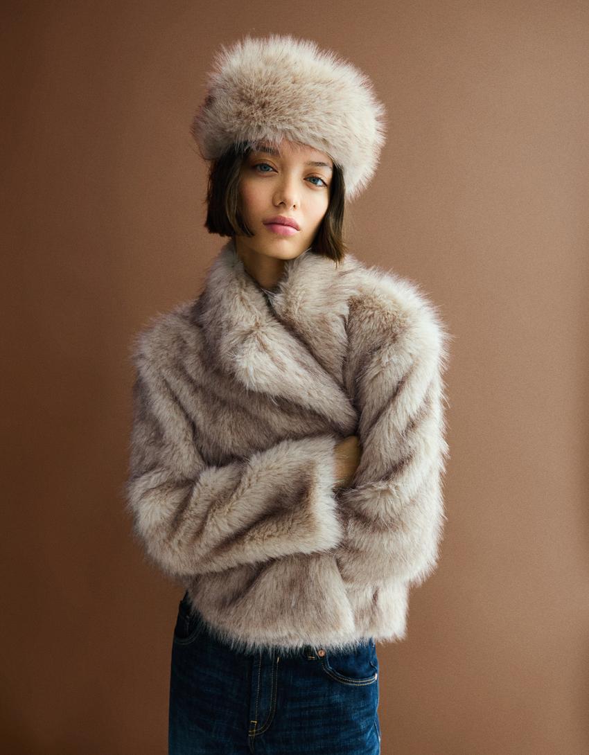 Faux fur hat-Cream