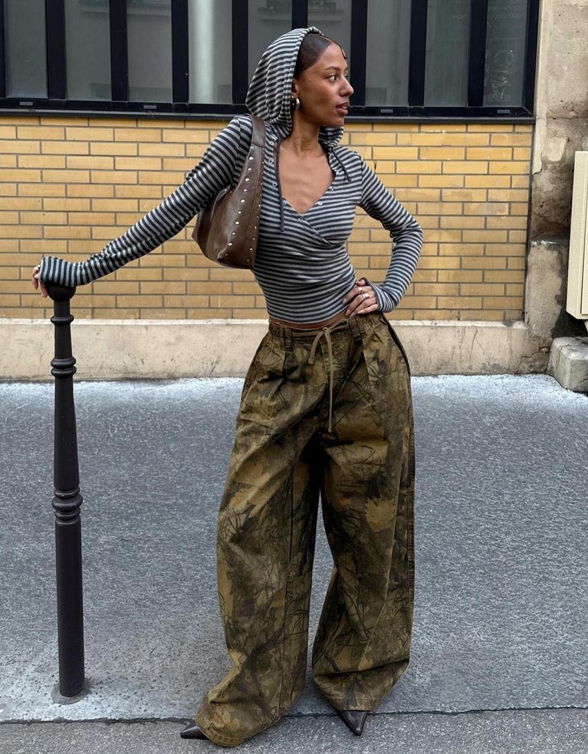 Vrećasta torba od umjetne kože s zakovicama-Smeđa