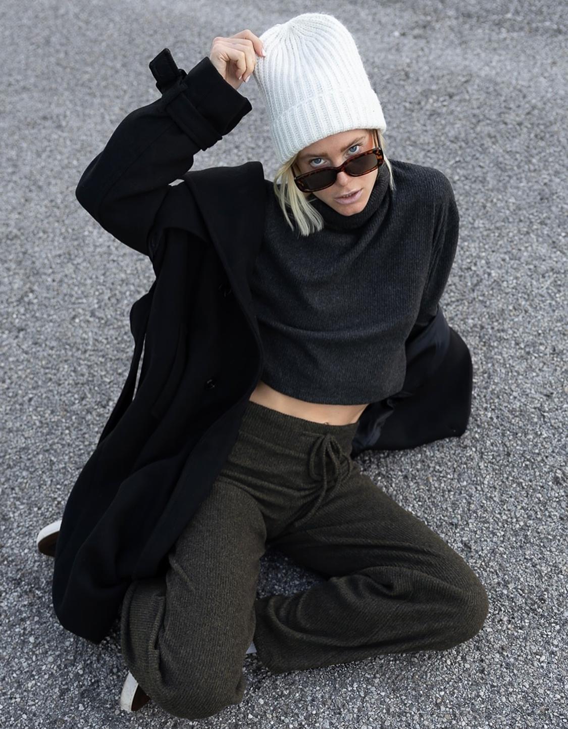 High neck ribbed sweater