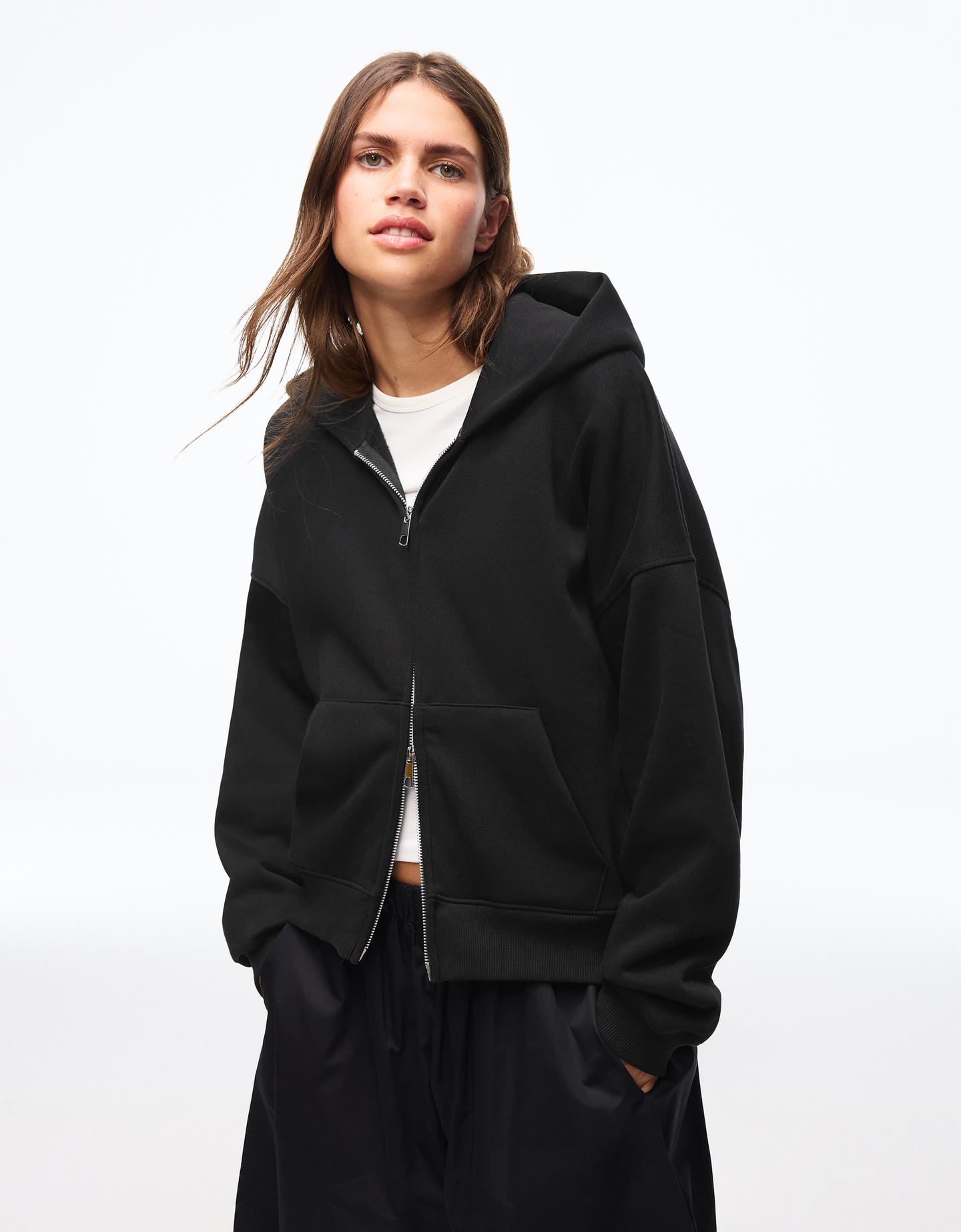 Bershka bluza oversize z kapturem i suwakiem czarny