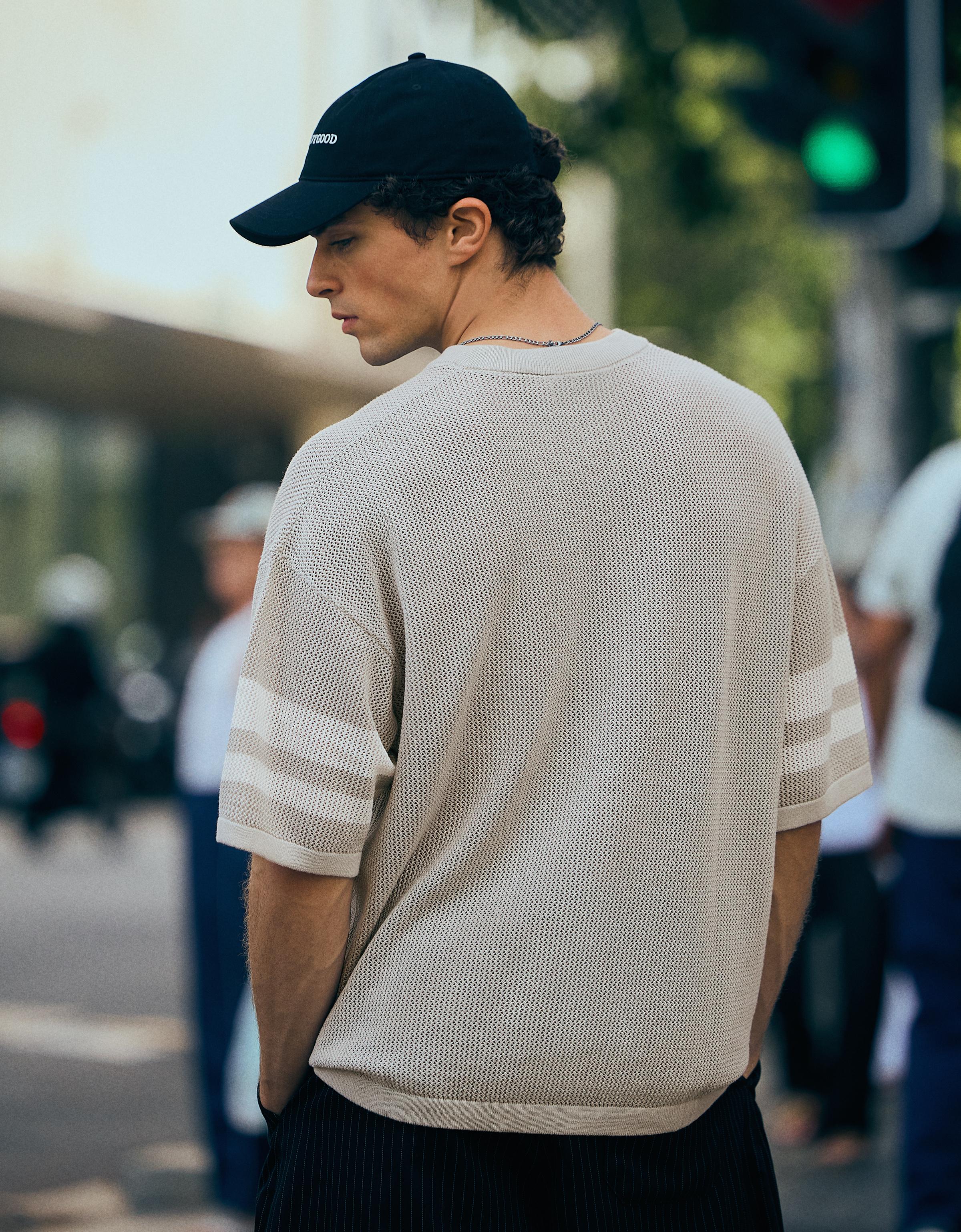 Embroidered mesh V-neck T-shirt — Grey