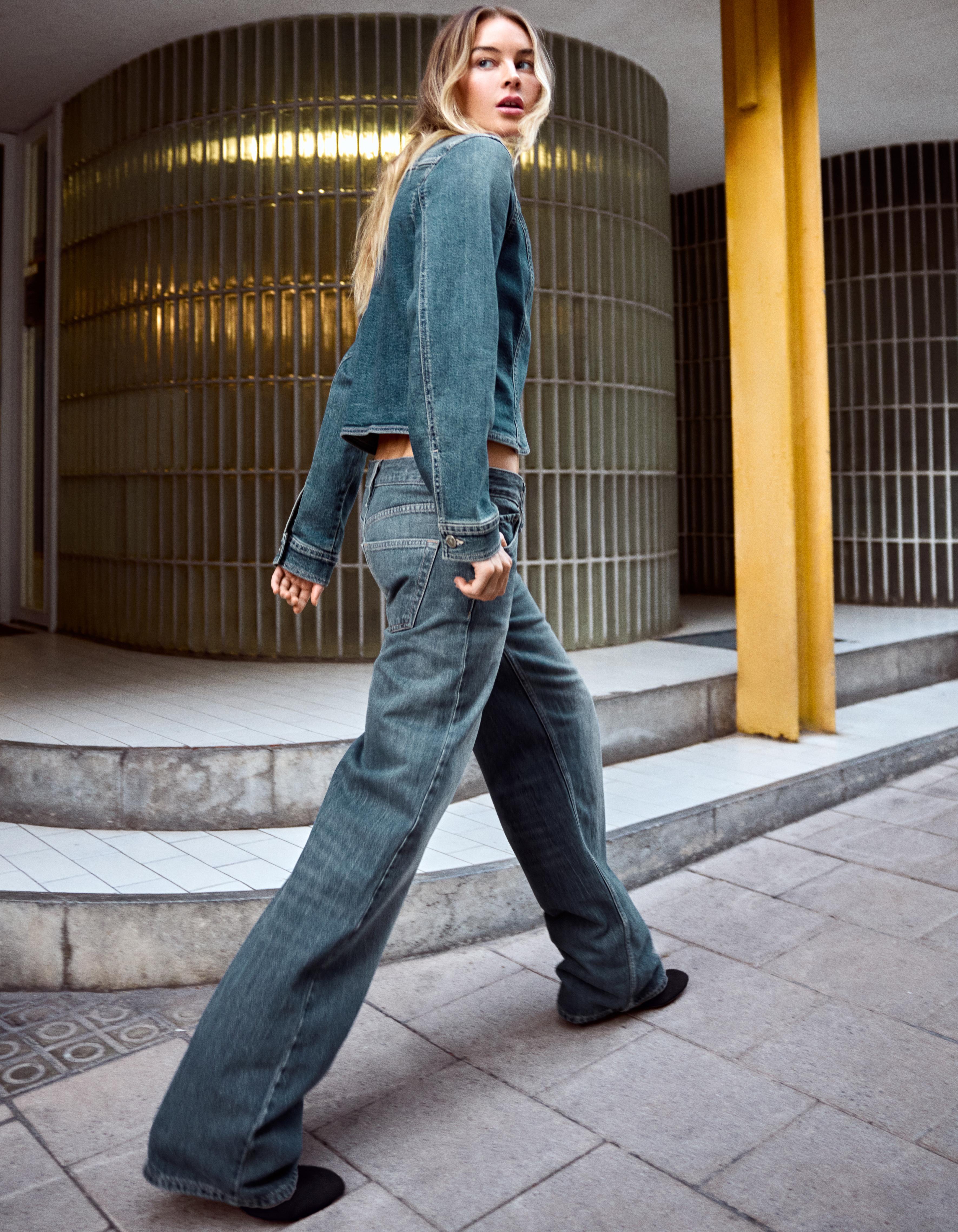 Low-rise straight jeans — Light blue