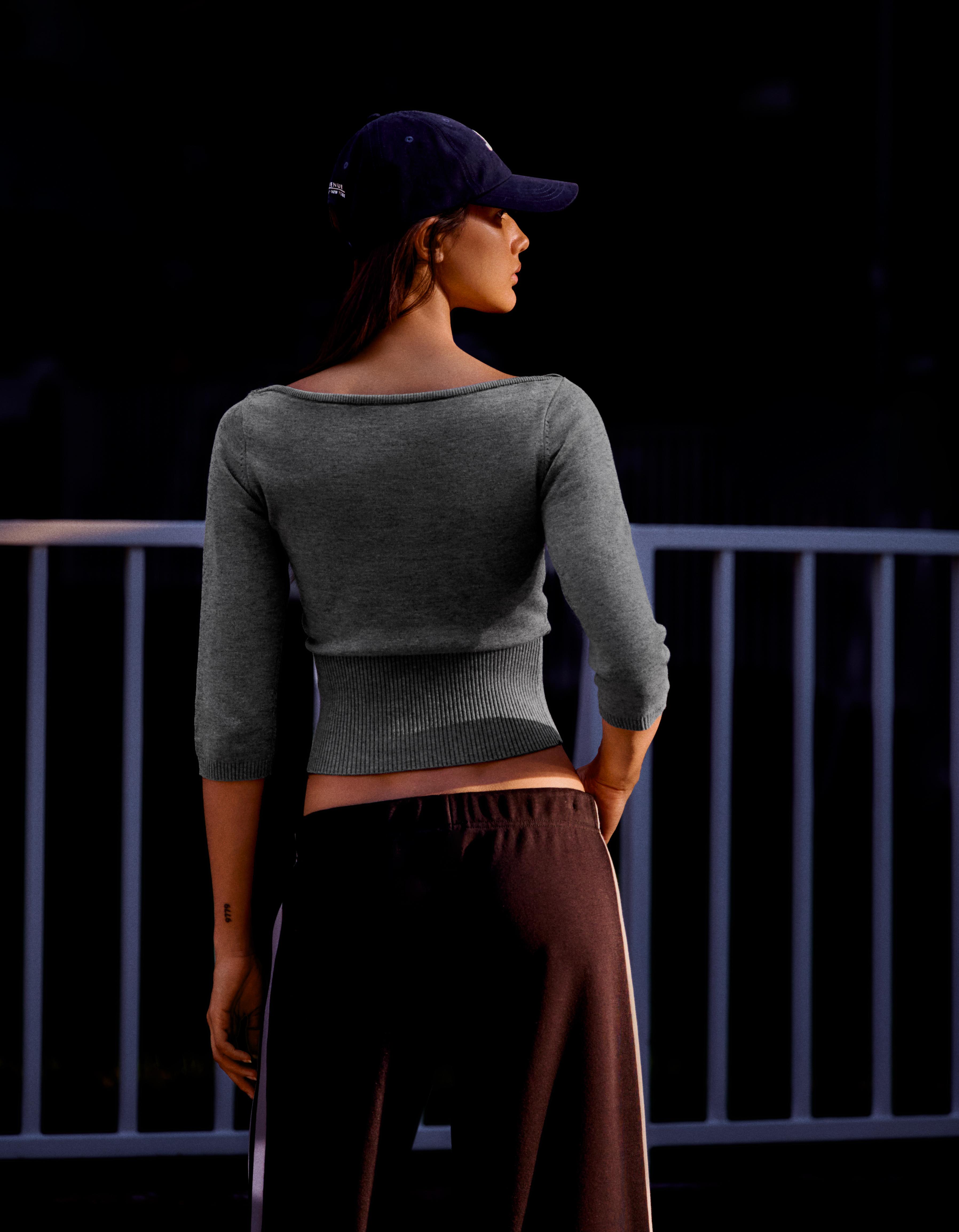 Boat neck jumper — Grey