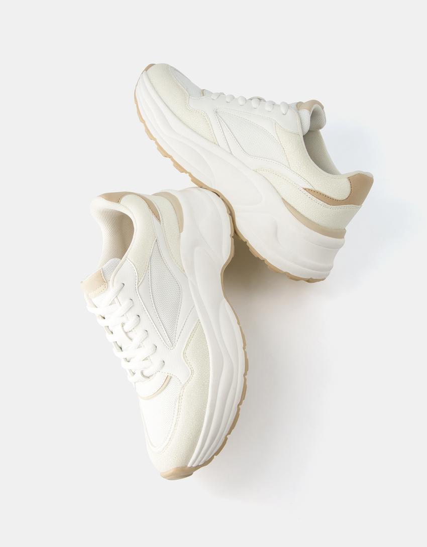 حذاء رياضي بتفاصيل نسيج شبكي-أبيض