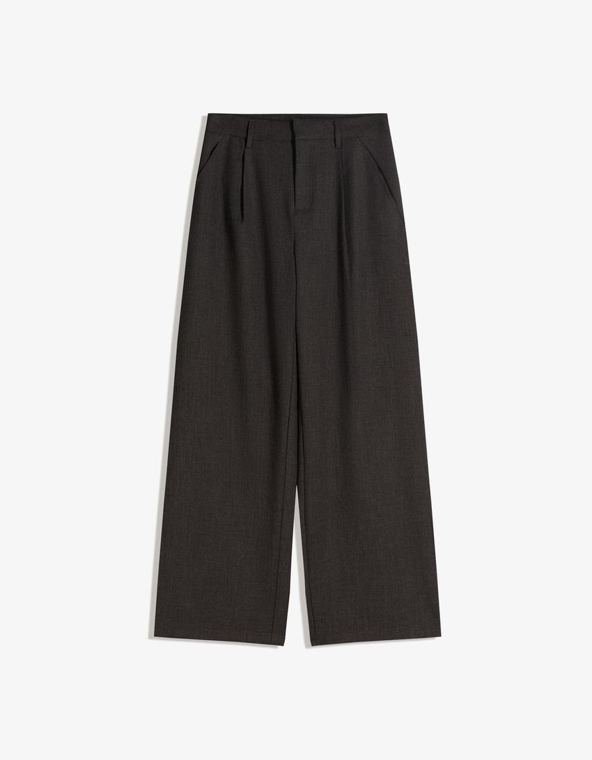 Hacimli üst ve pantolon takımı-Hacimli üst ve pantolon takımı