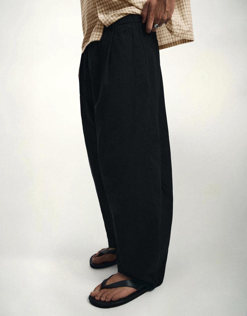 Pantaloni barrel fit con pinces-Nero