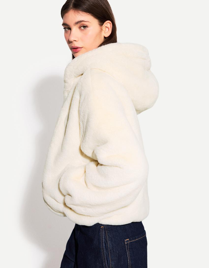 Bershka Cazadoras Con Gorro De Pelo Cazadora Capucha Efecto Pelo