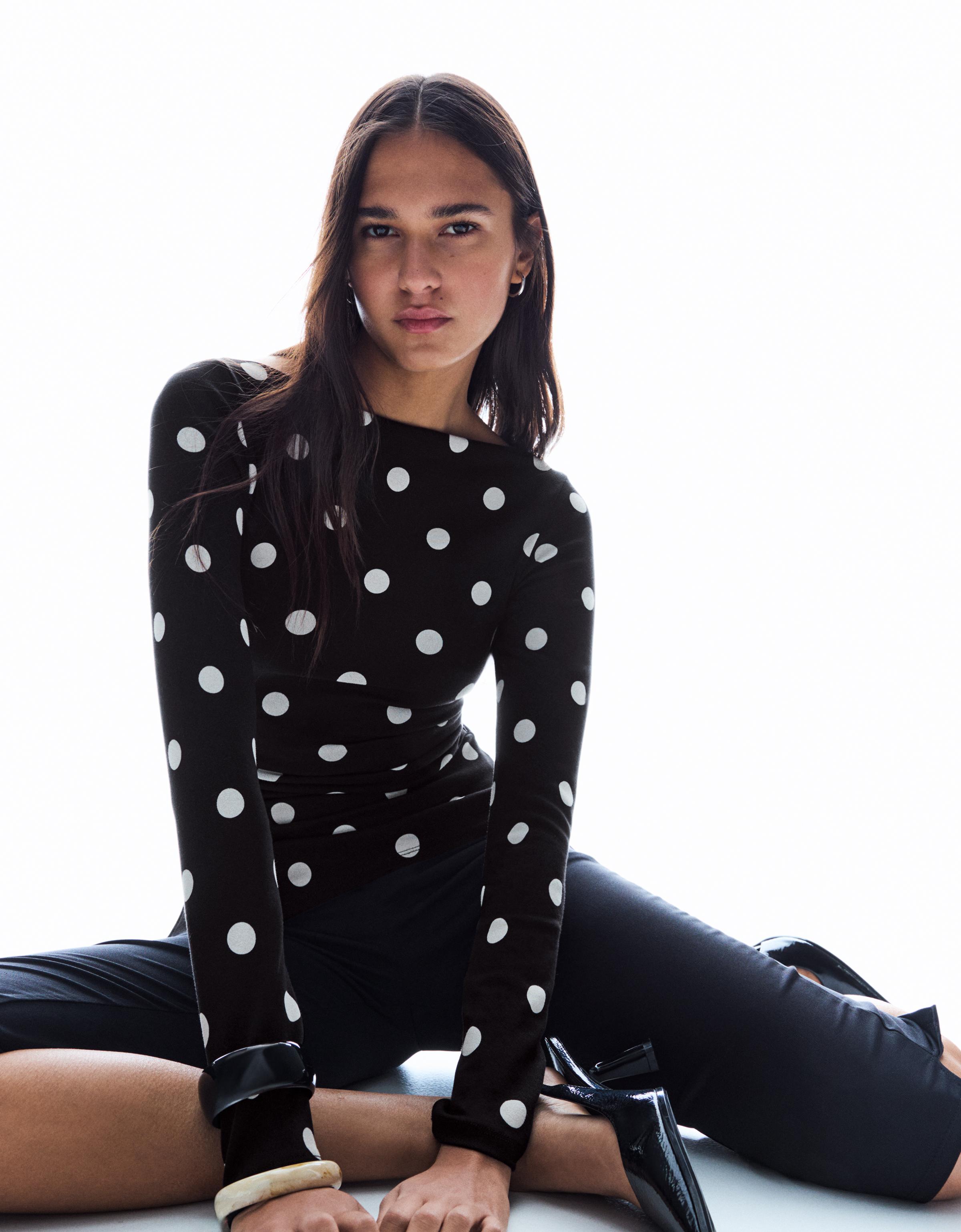 Bershka Asymmetrisches Langarmshirt Damen M Weiss / Schwarz