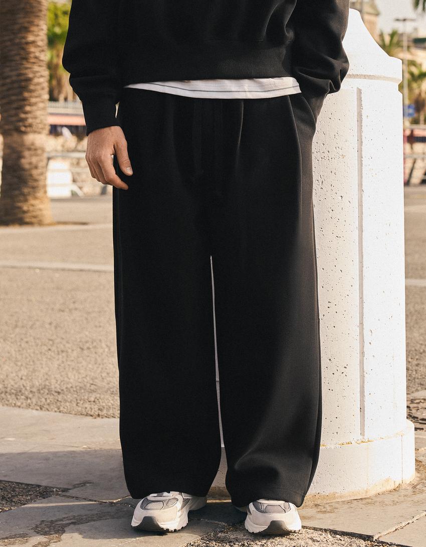Super-Baggy-Hose mit Falten-Schwarz