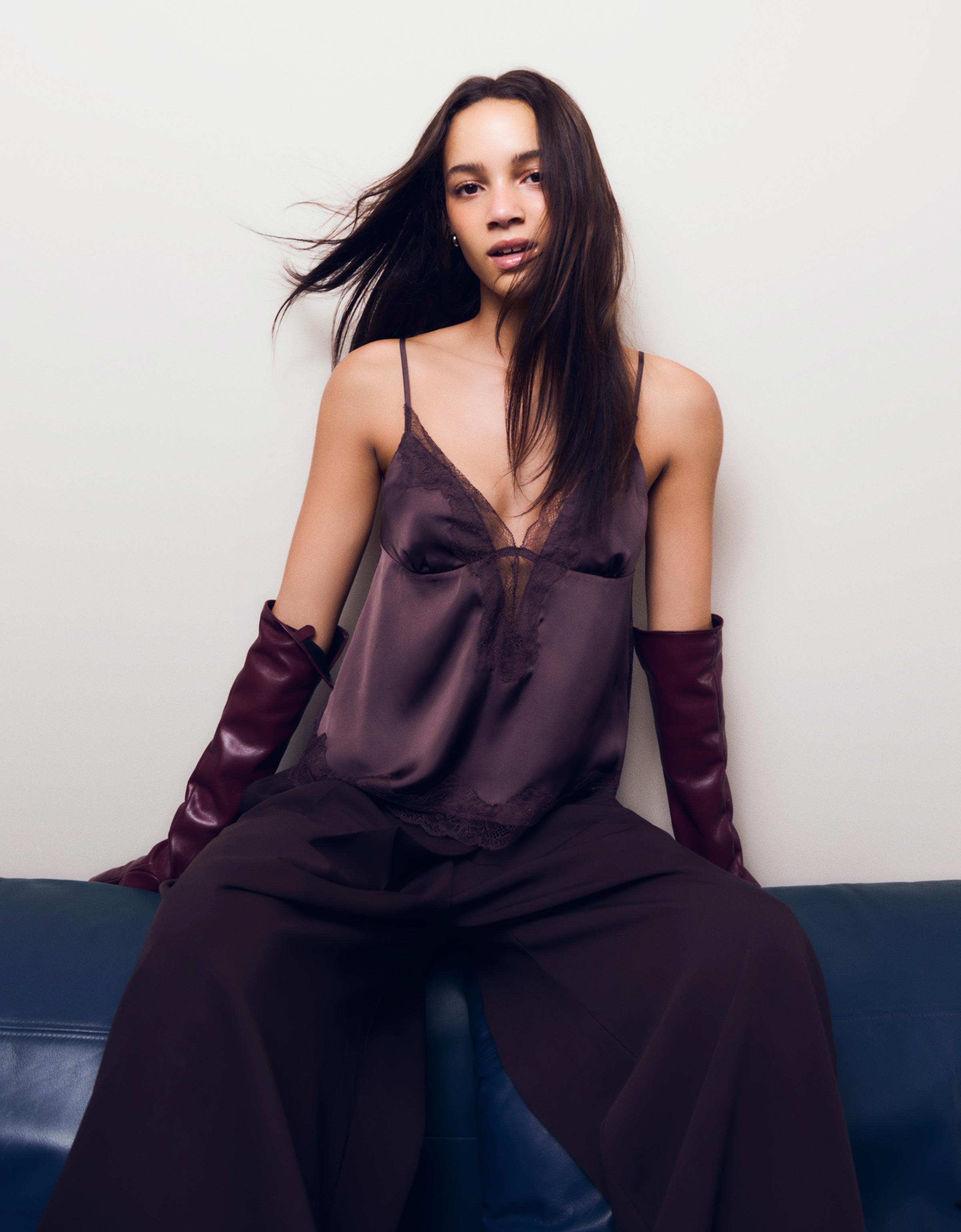 Bershka Asymmetrisches Satin-Trägertop Mit Spitze Damen S Braun