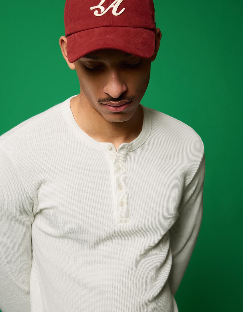 Slim fit Henley T-shirt met lange mouw-Gebroken Wit