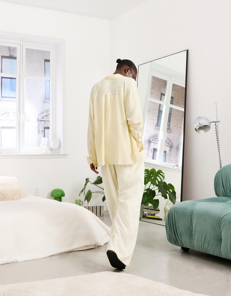 Uzun kollu oversize keten gömlek