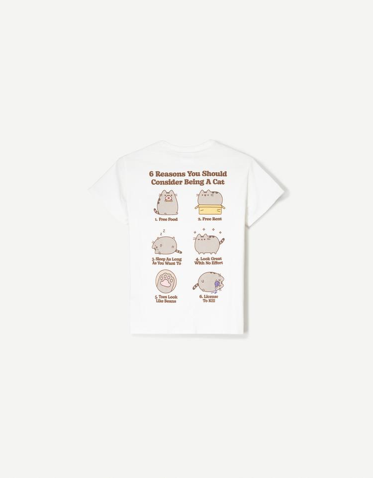 Pusheen baskılı ve kısa kollu t-shirt