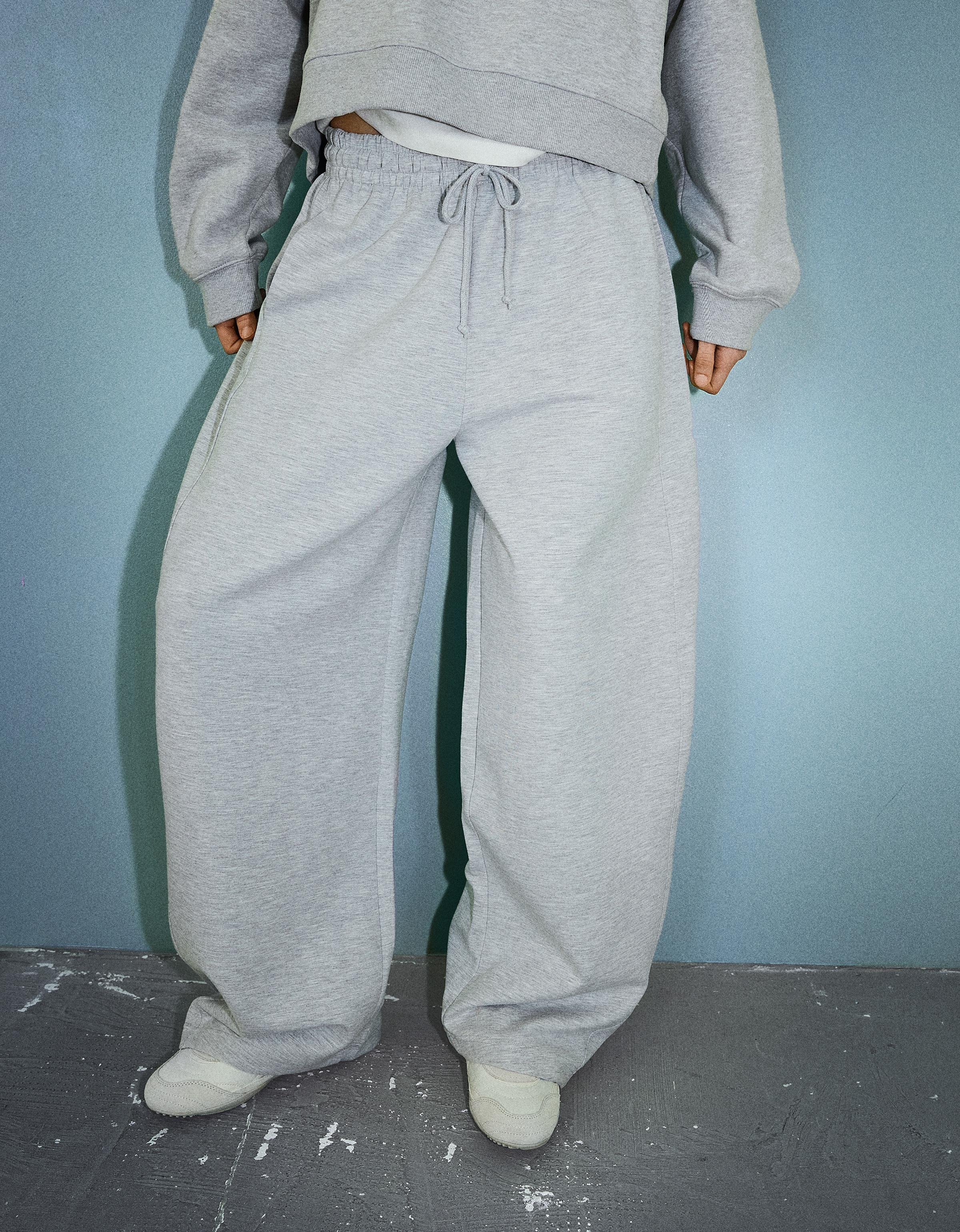 Bershka Hose Aus Plüsch Mit Stehkragen Damen Xs Grau