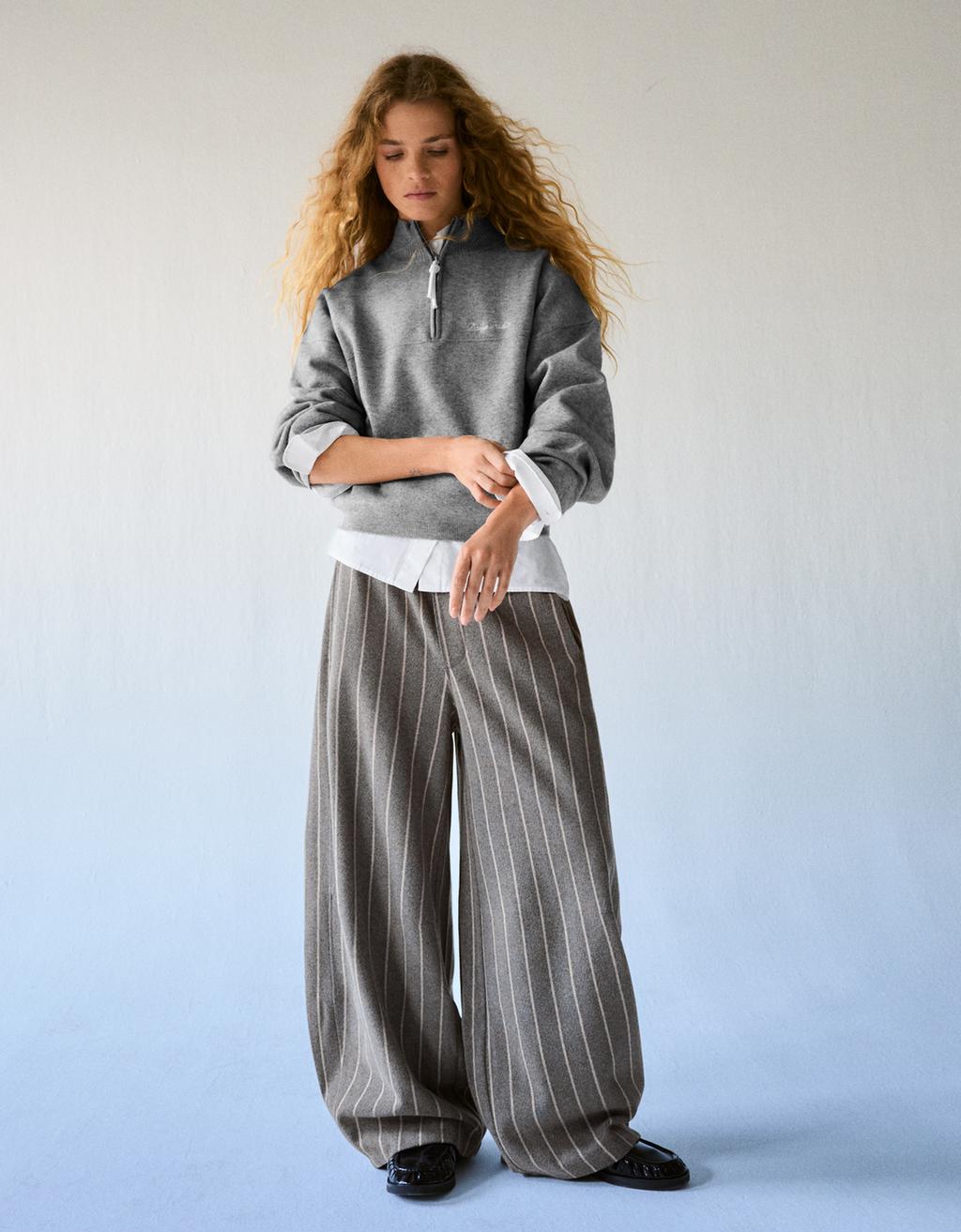 Striped barrel trousers