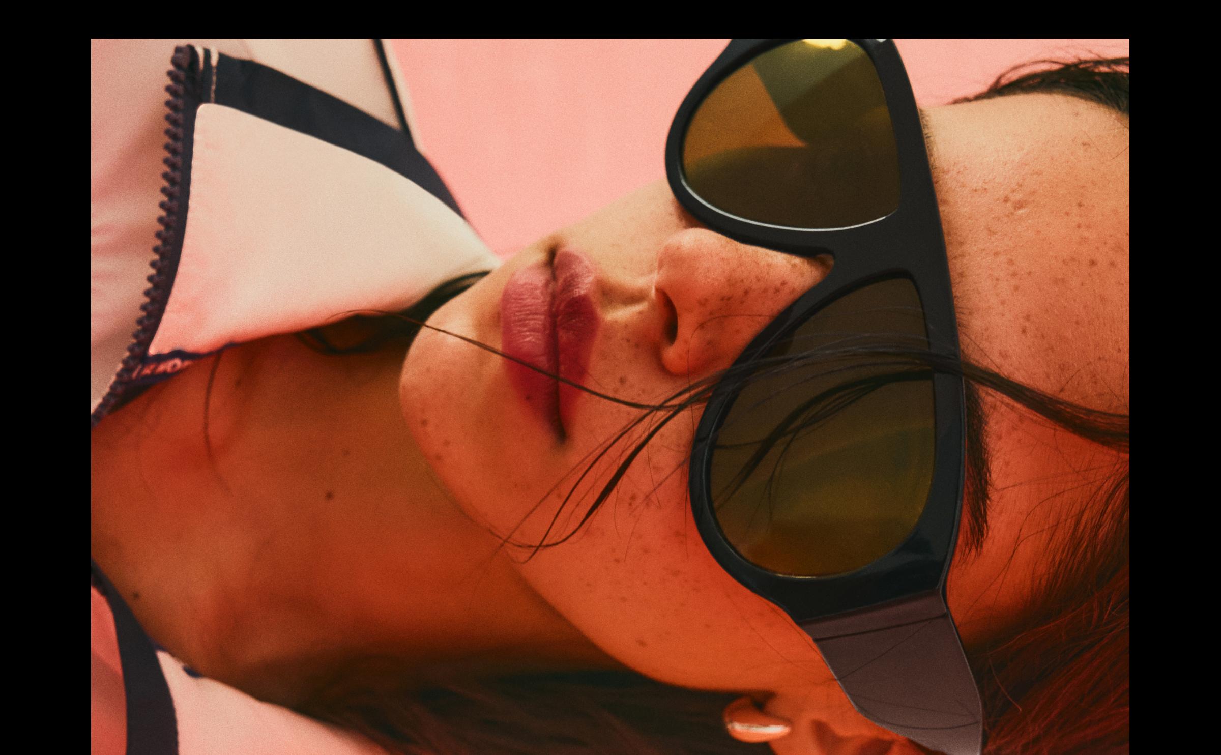 Acetate sunglasses — Black