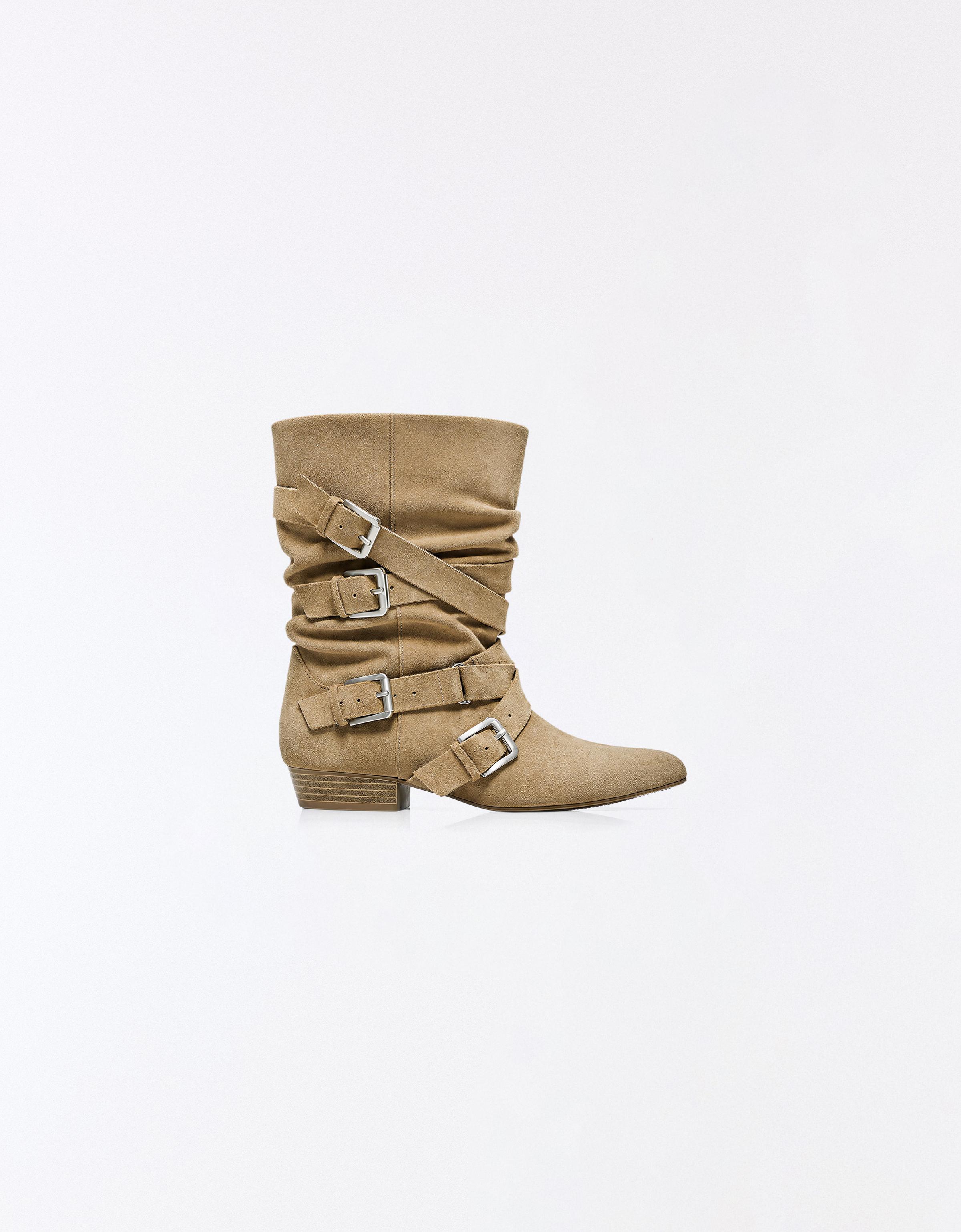 FLAT LEATHER BOOTS WITH BUCKLES — SAND
