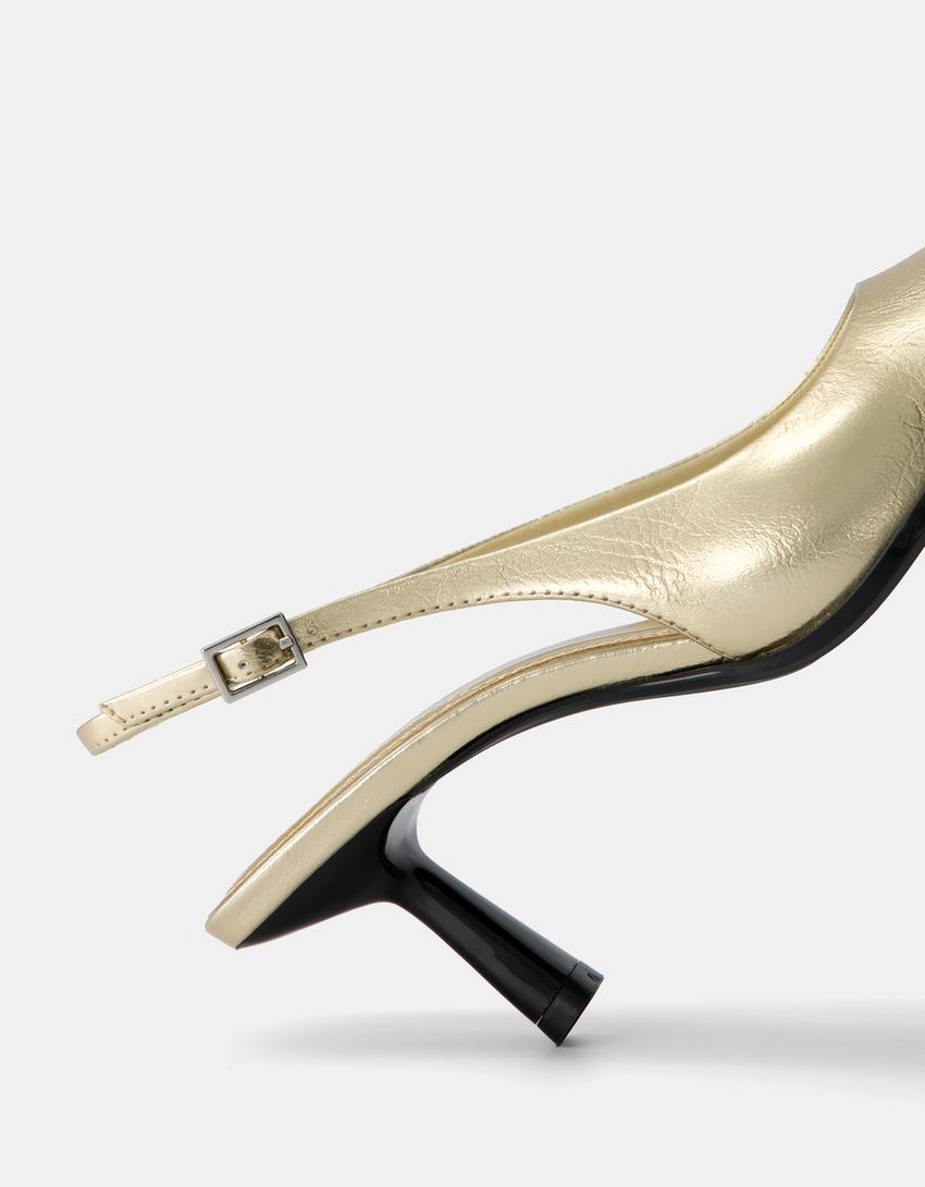 حذاء ممعدن بكعبية مفتوحة وكعب صغير-ذهبي-3