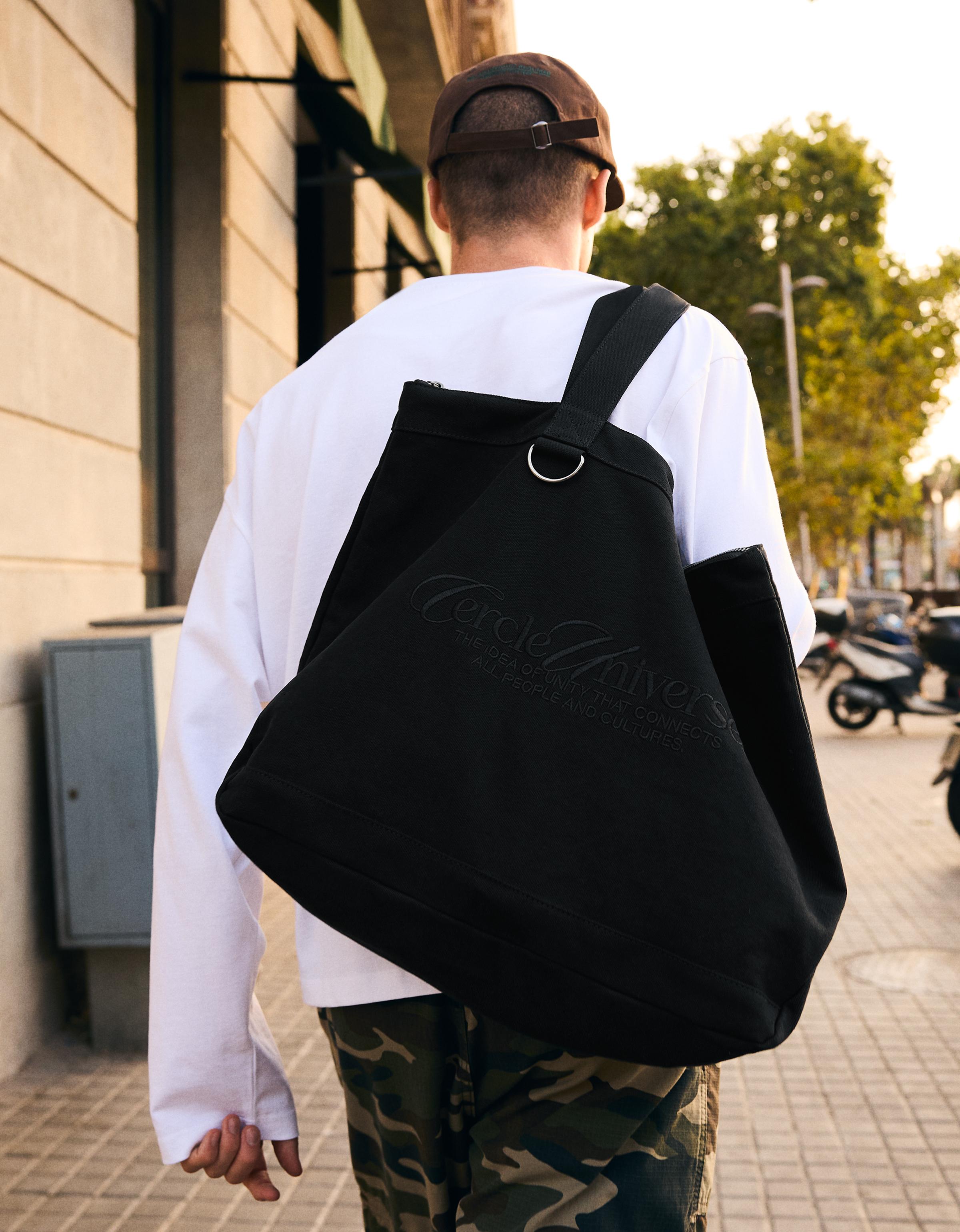 Embroidered tote bag — Black