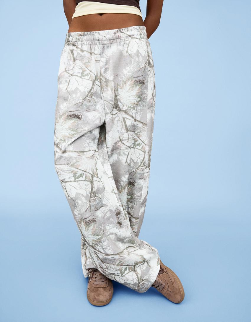 Plush barrel printed trousers-Sand