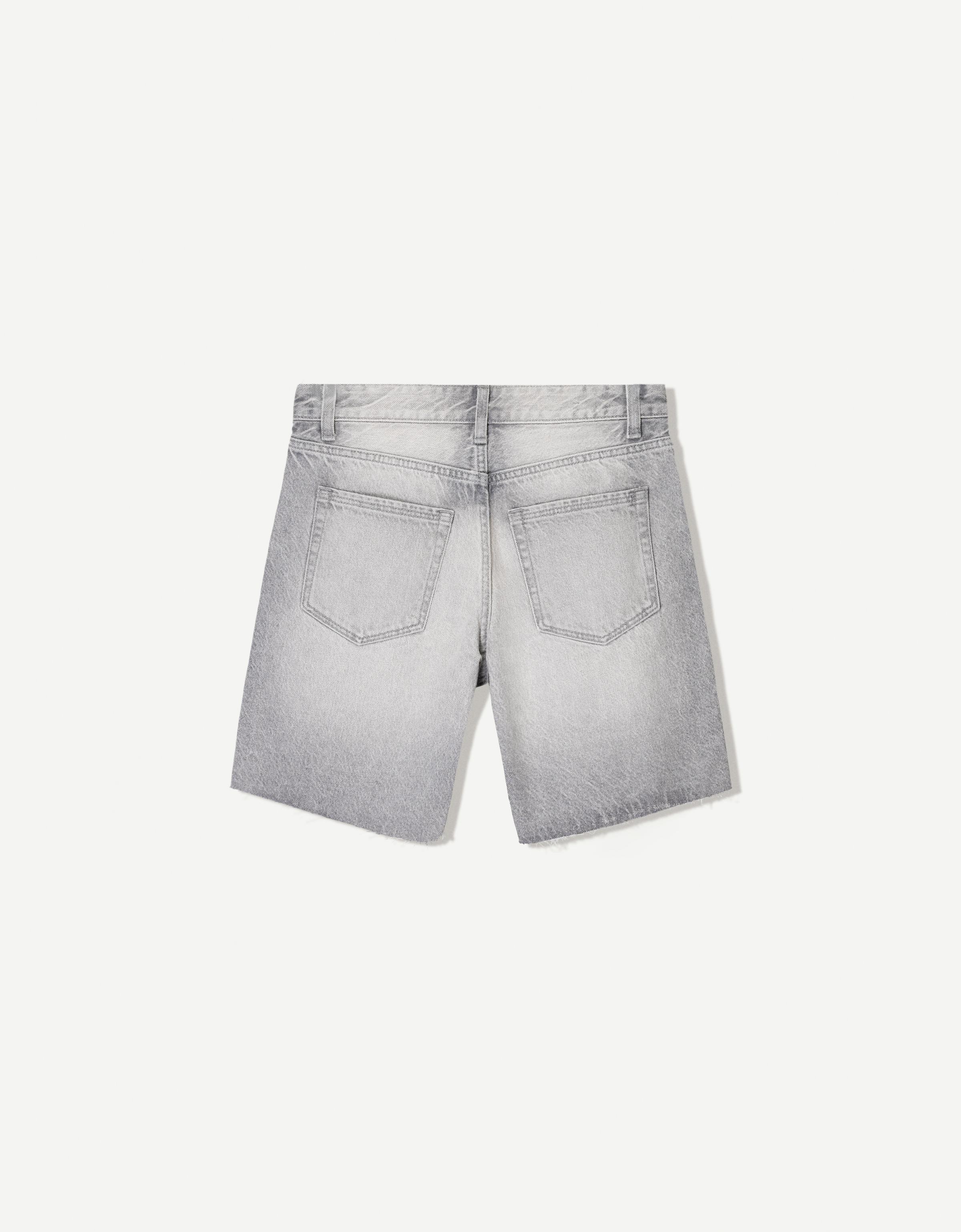 【DEARMINE】Blanc Two Tuck Bermuda Denim Denim skater Bermuda shorts - Shorts and jorts - Men | Bershka