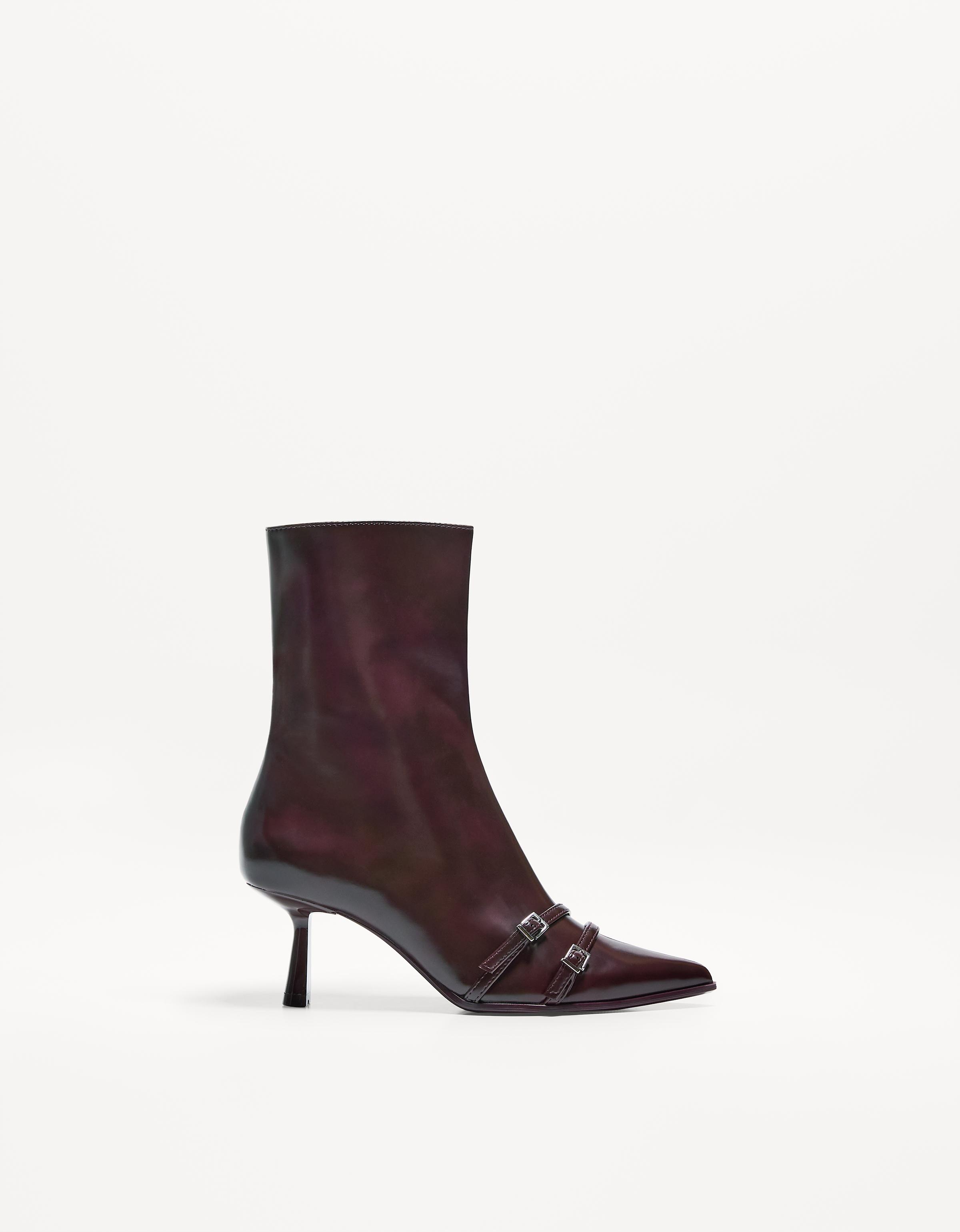 Bershka Stiefeletten Mit Kitten-Heels Und Schnallen Damen 36 Granatrot