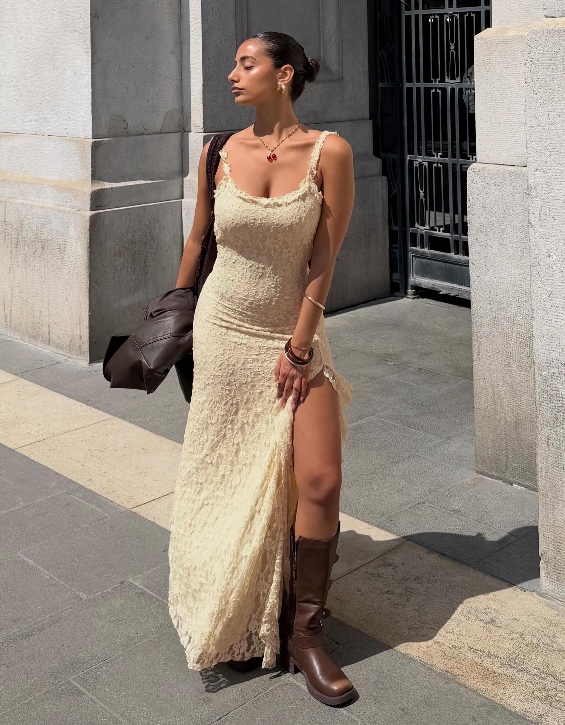 Lace midi dress — Cream