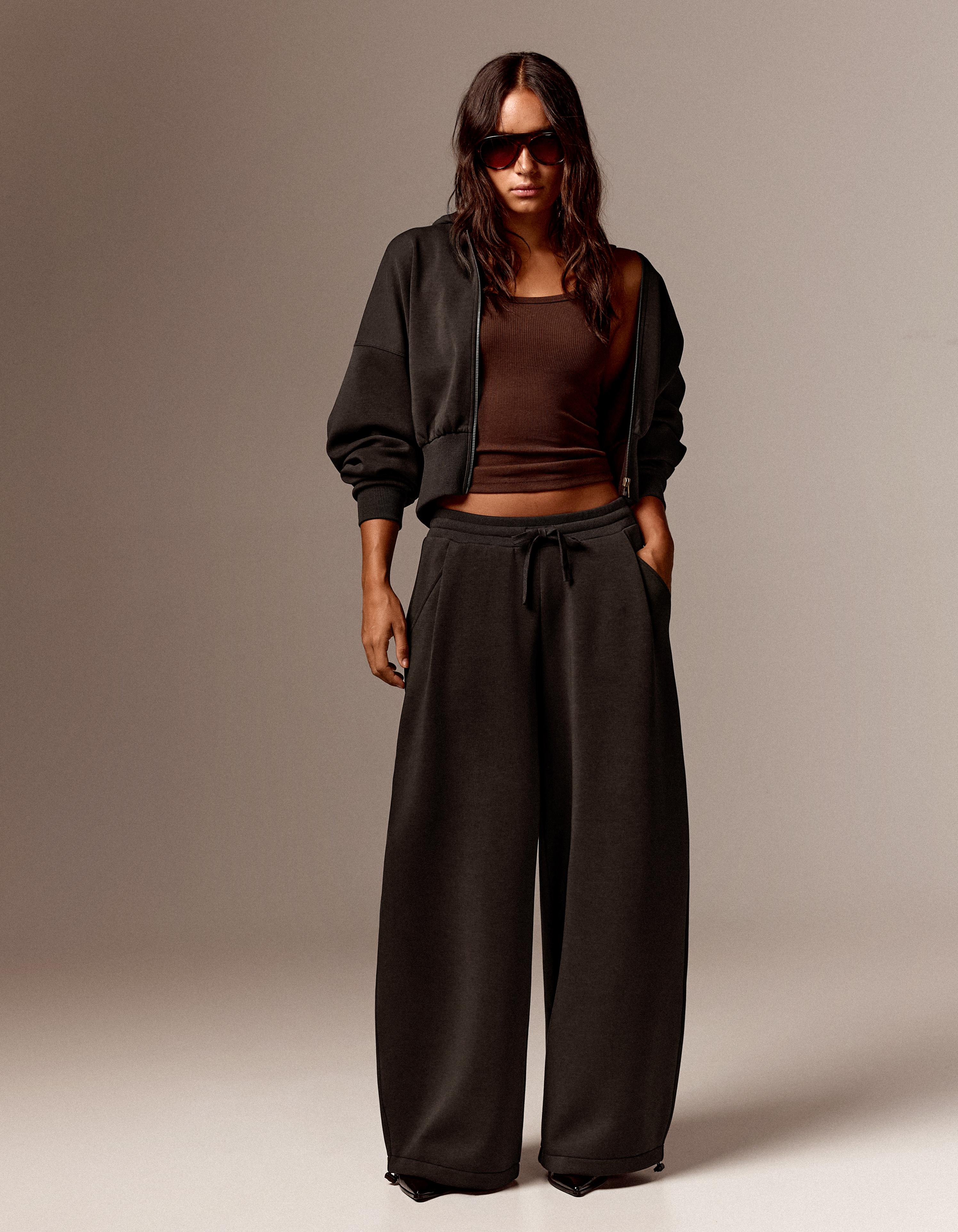 Barrel trousers — Brown