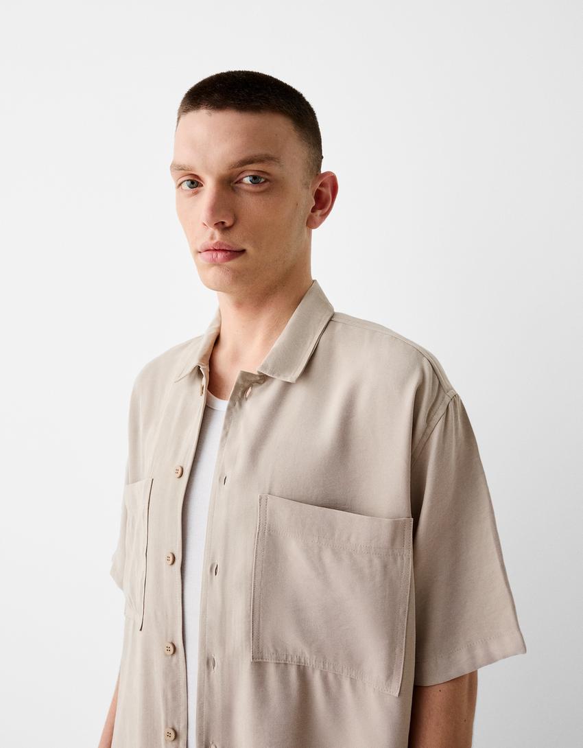 قميص رسمي بقصّة مربعة وأكمام قصيرة-رملي-2