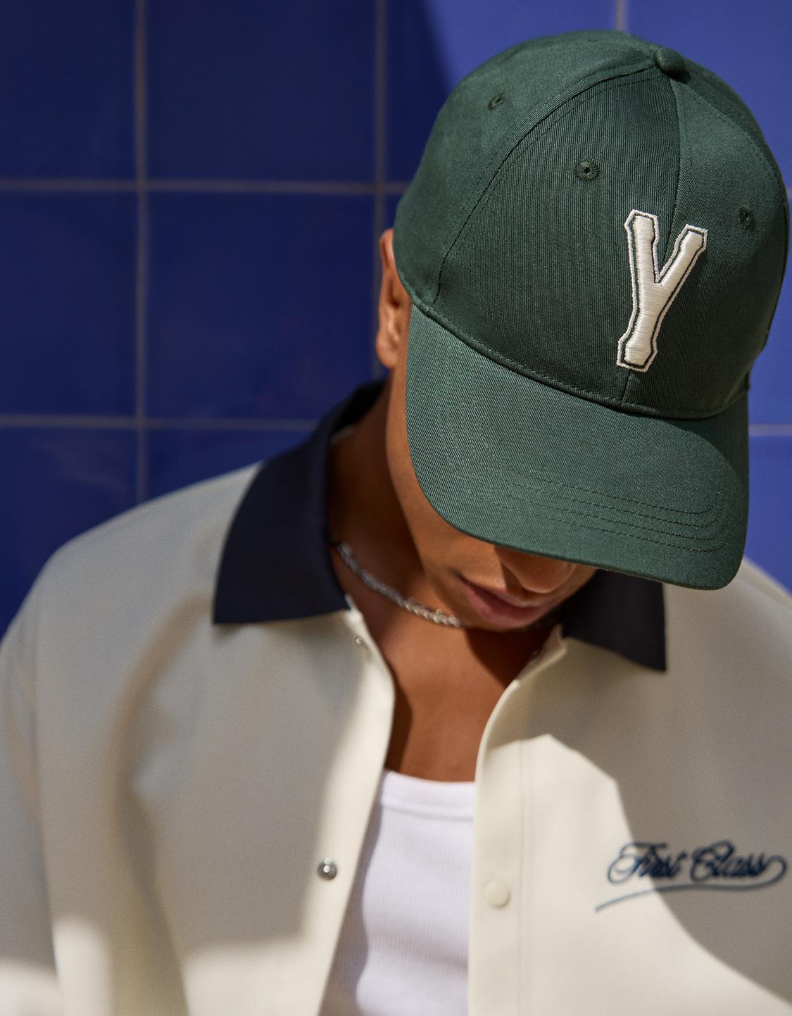 Embroidered cap