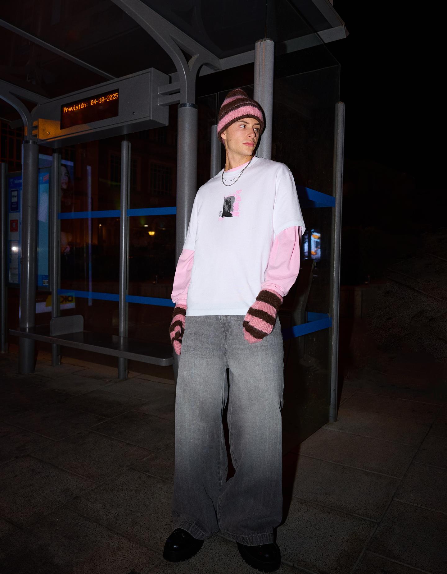 Bershka koszulka z krótkim rękawem i nadrukiem biały