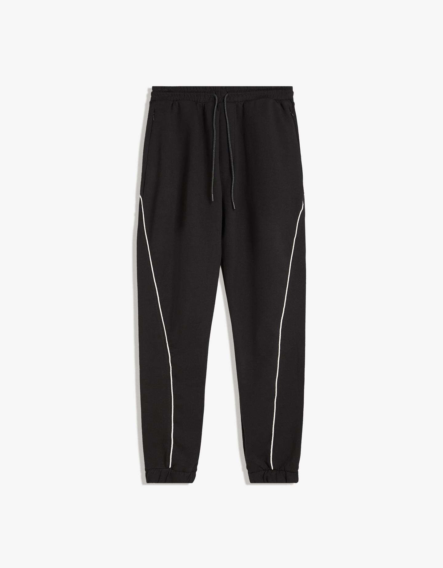 Bershka spodnie jogger z dzianiny dresowej czarny