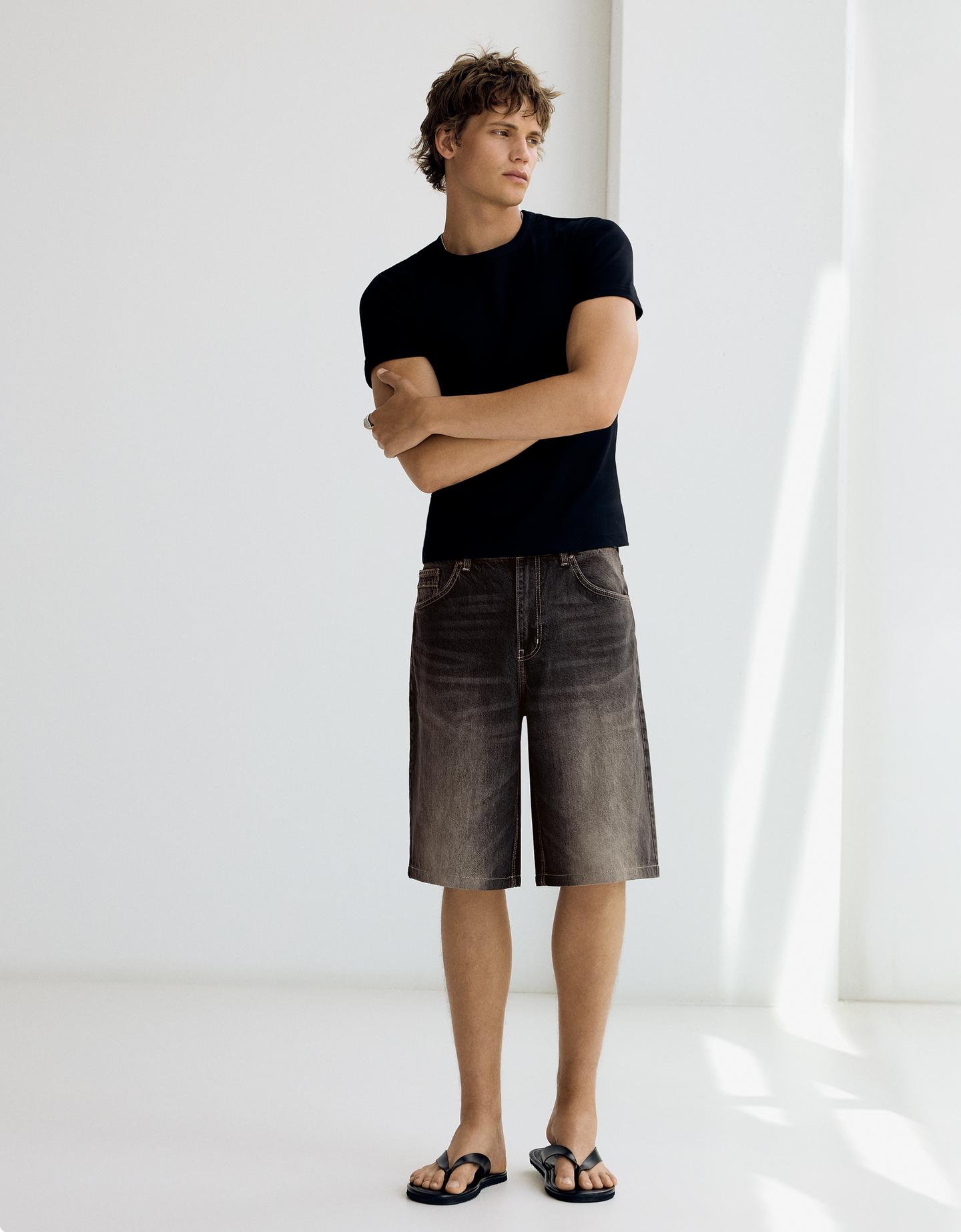 Bershka Bermuda In Denim Super Baggy Fit Ricamati Uomo 44 (Eur 38) Marrone