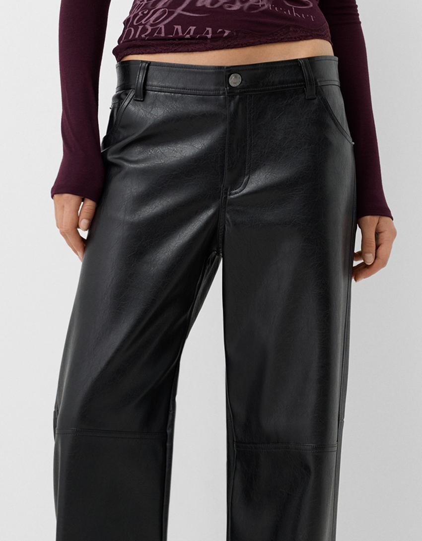 Pantalon regular en similicuir-Noir-4