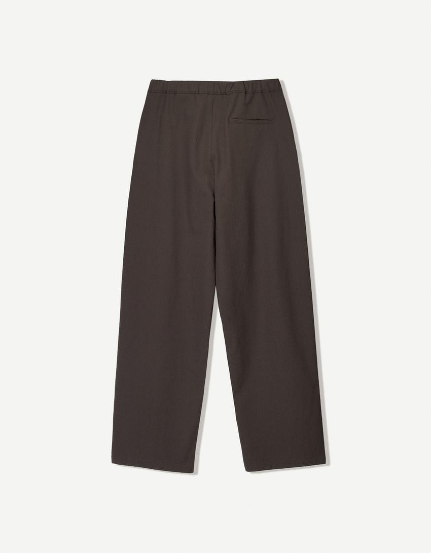 Pleated baggy jogger trousers-Sand