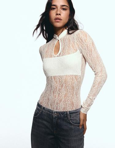 Long sleeve lace bodysuit with split neckline — Off white 1