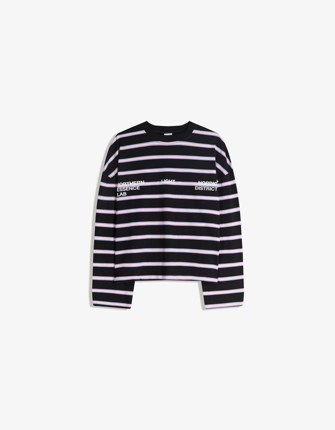 T-shirt manga comprida oversize estampado