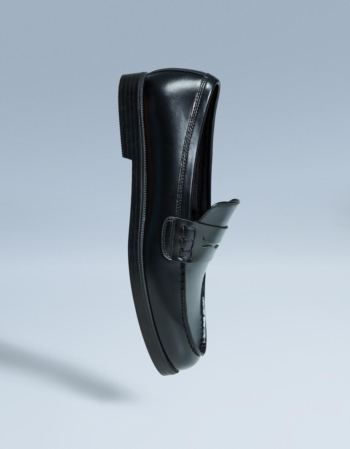 Loafers with thin sole
