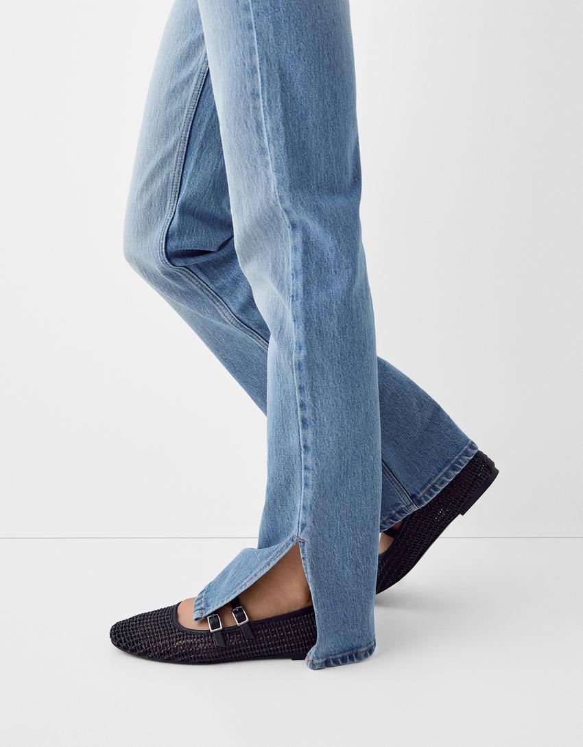 Удобни разкроени дънки с цепки на крачолите-Синьо с избелял ефект-3