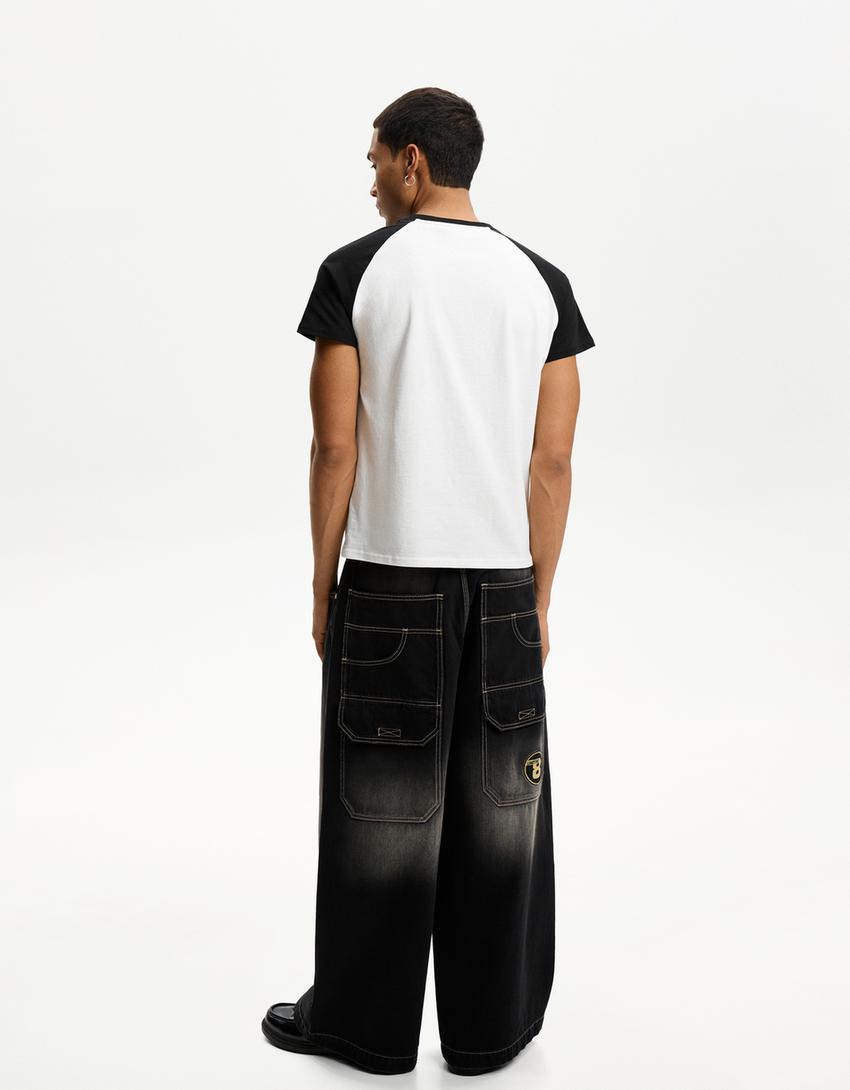 Short sleeve T-shirt with contrast print