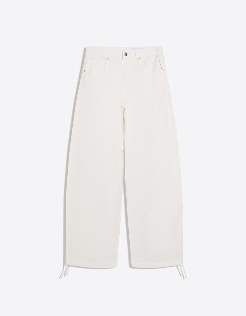 Low-rise wide-leg balloon jeans-Cream