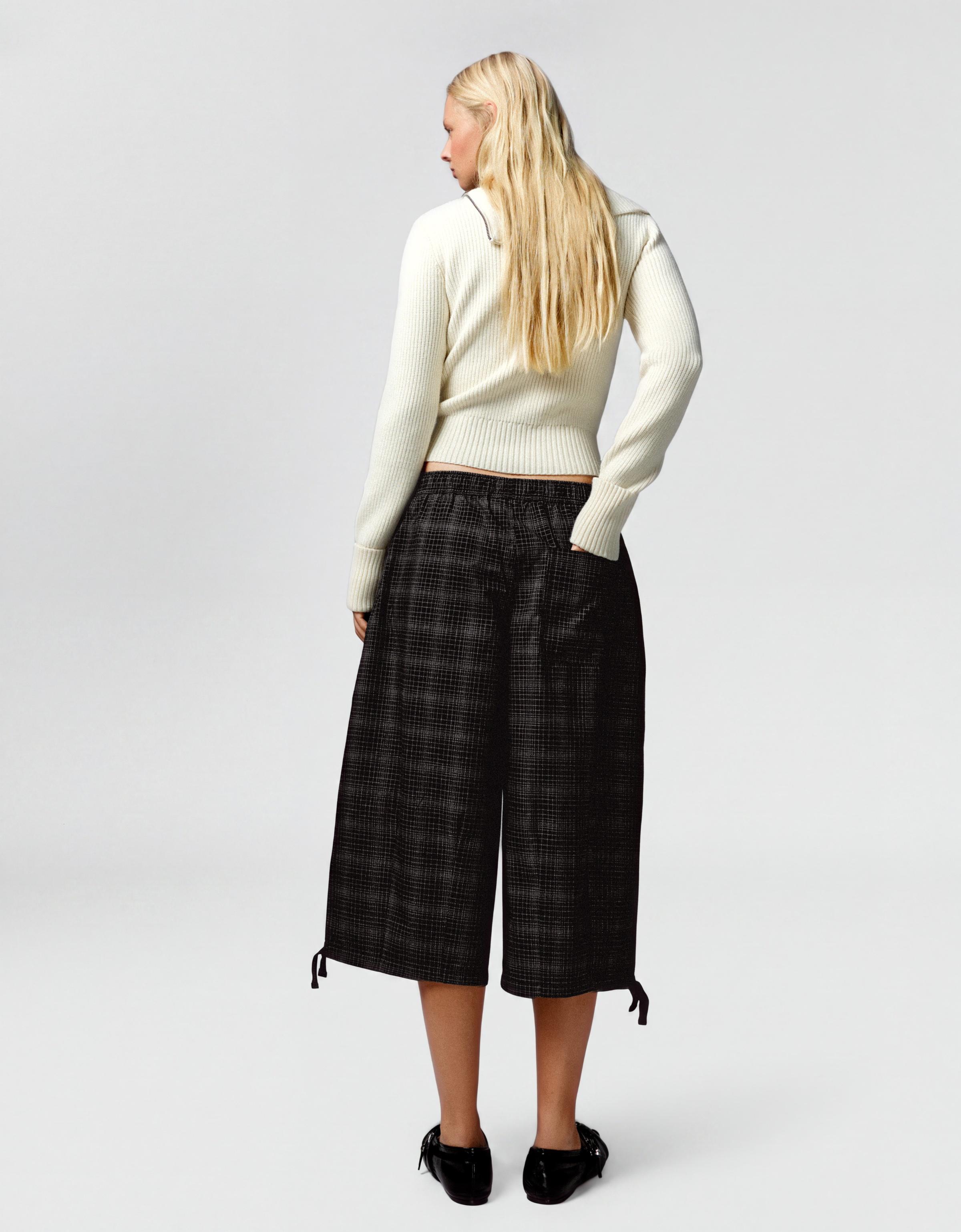 Long twill Bermuda shorts — Grey