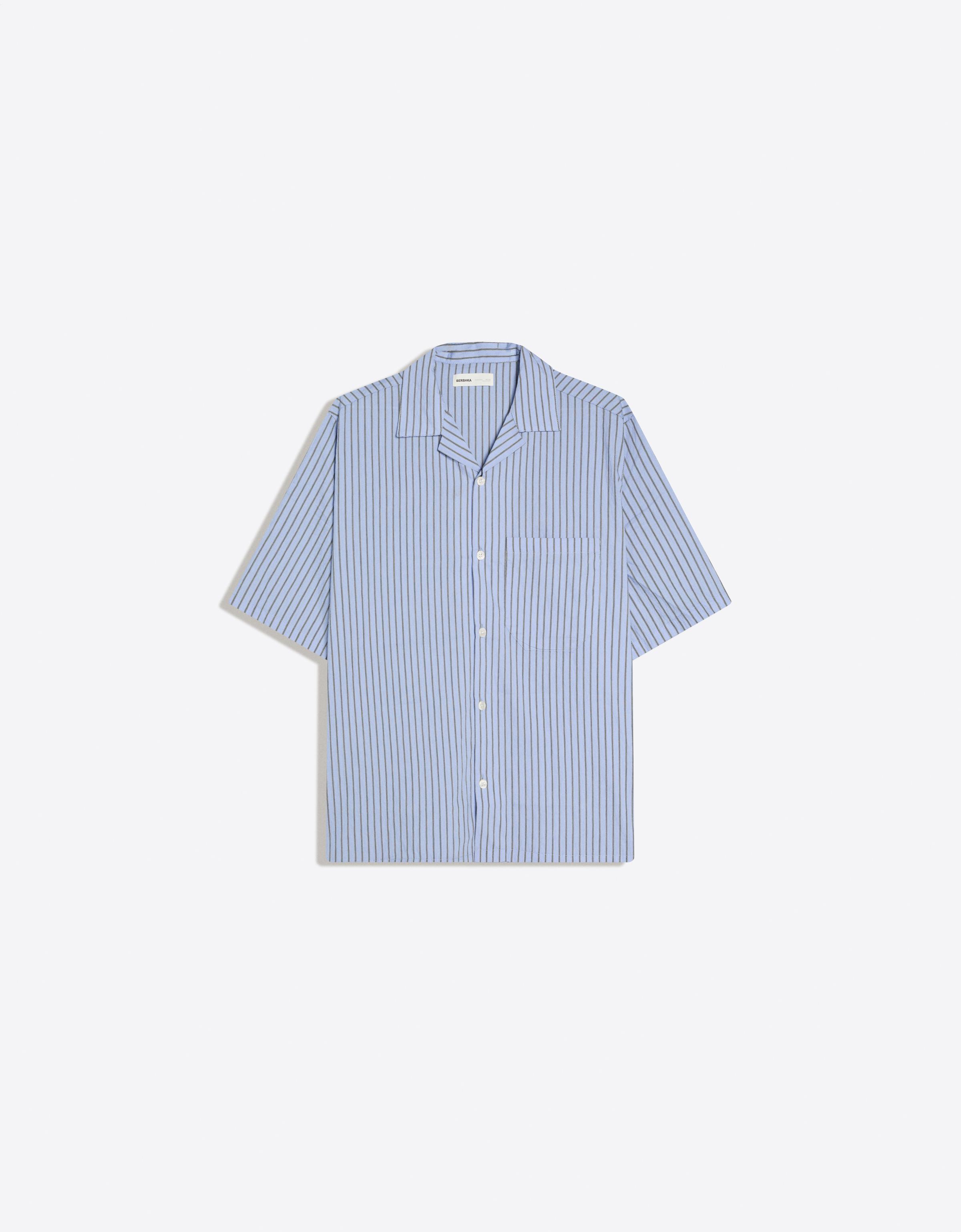 Short-sleeved striped shirt — Light blue