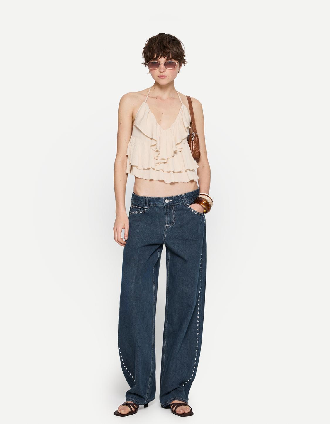 Studded barrel jeans