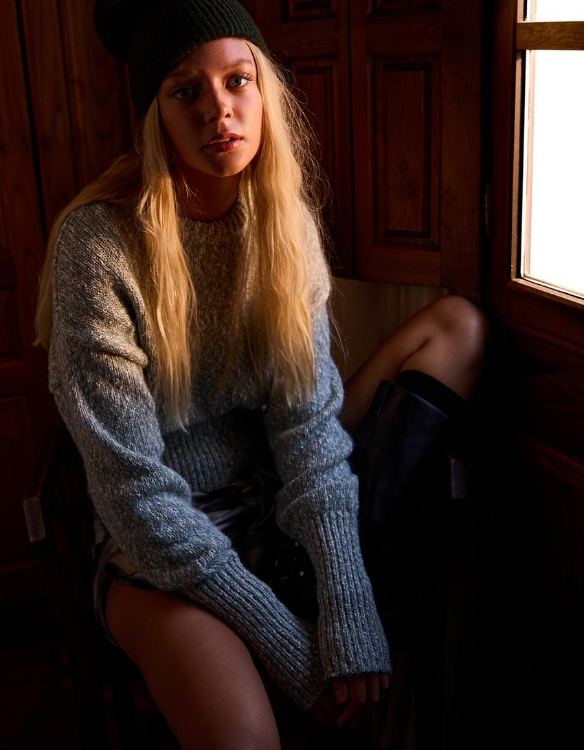 Sweater with full-bodied sleeves-Green