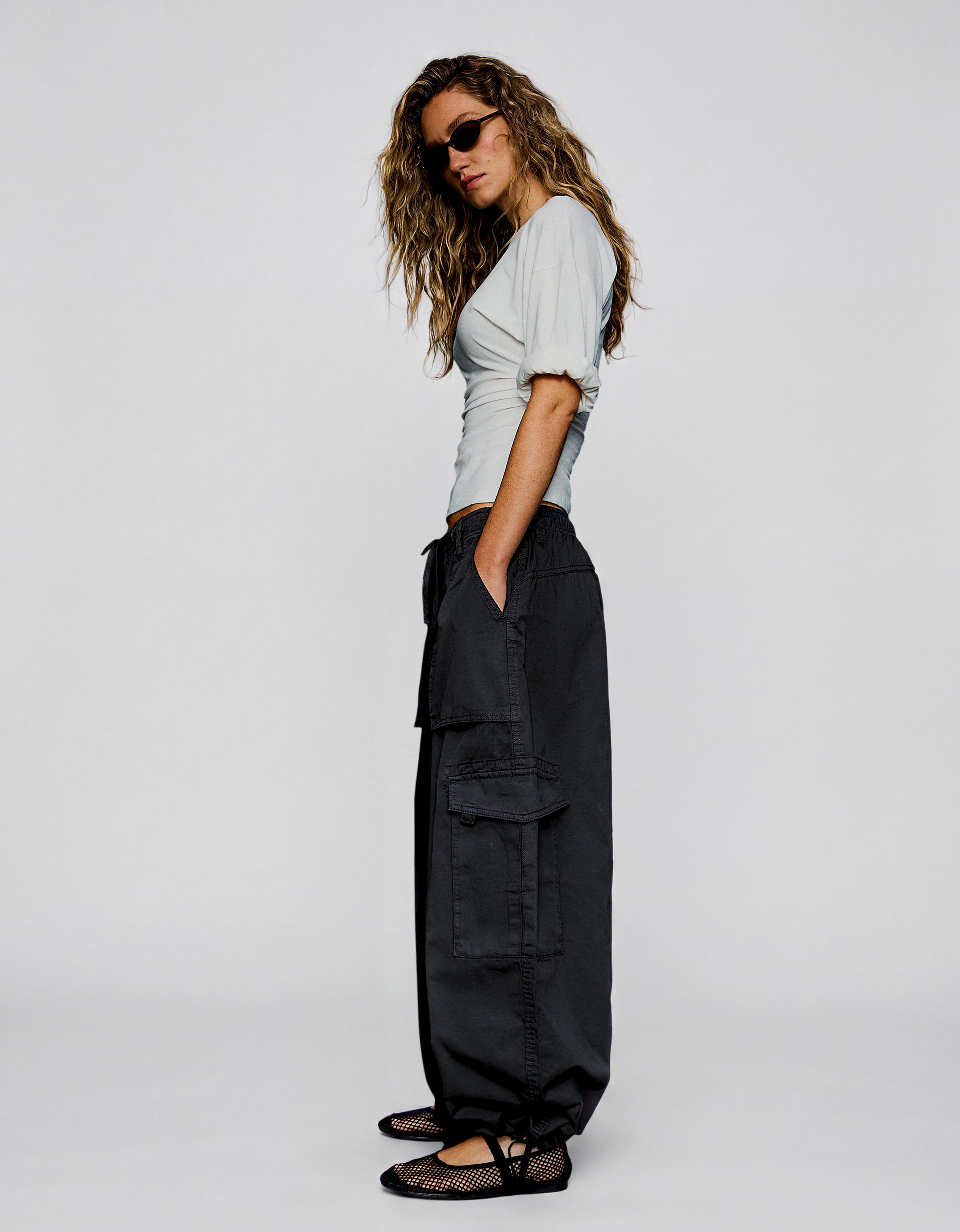 Parachute cargo trousers — Black