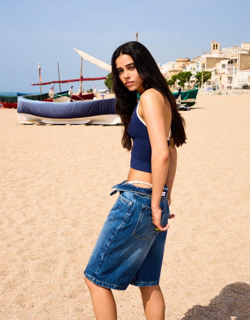 Top halter em contraste-Azul