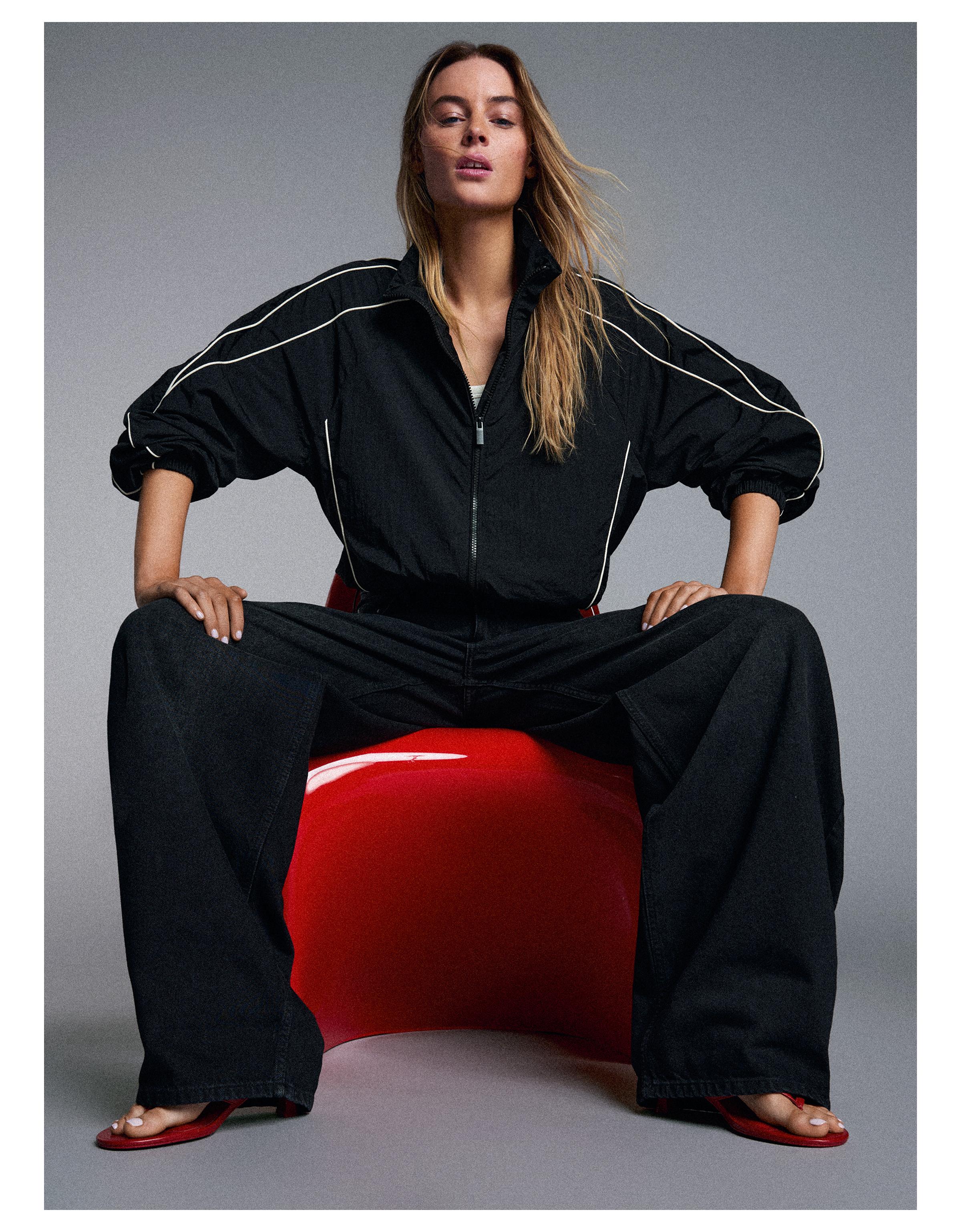 High-waist barrel jeans — Black