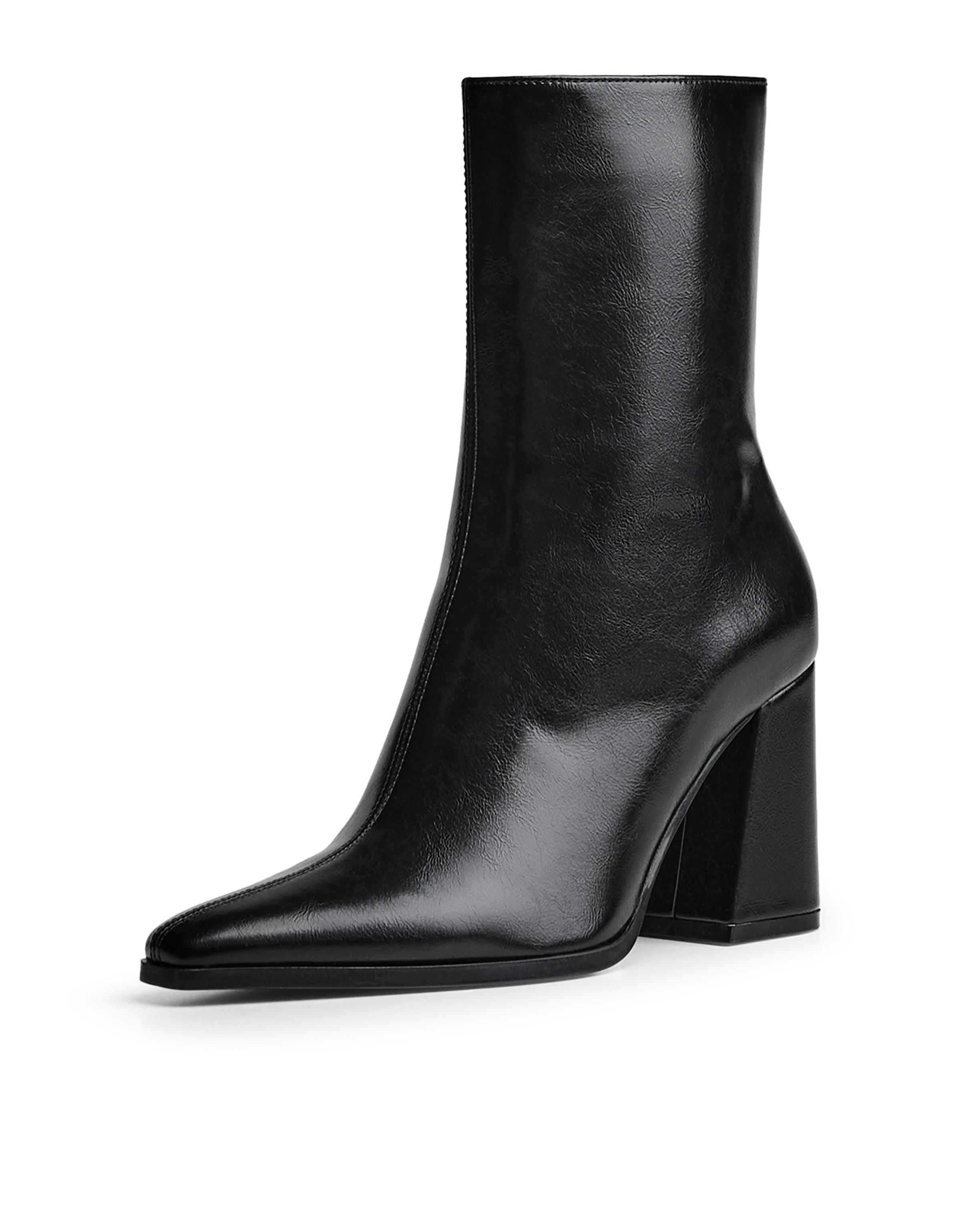 Block-heel ankle boots — BLACK